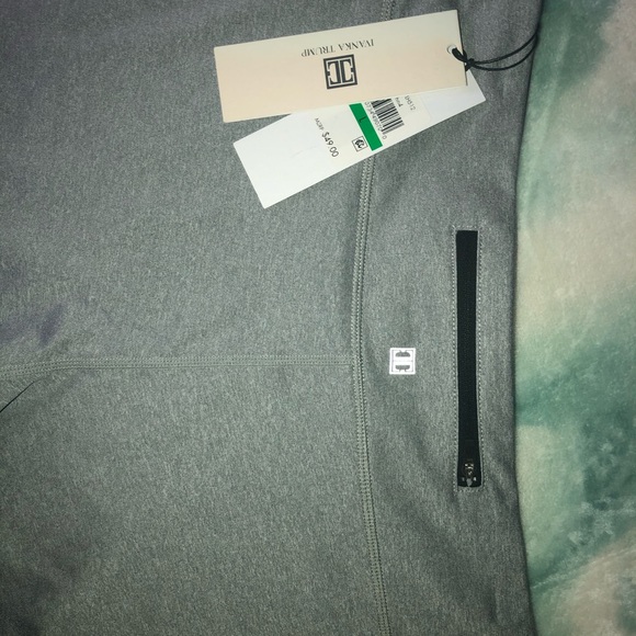 BRAND NEW with tags Ivanka Trump active leggings - Picture 2 of 2